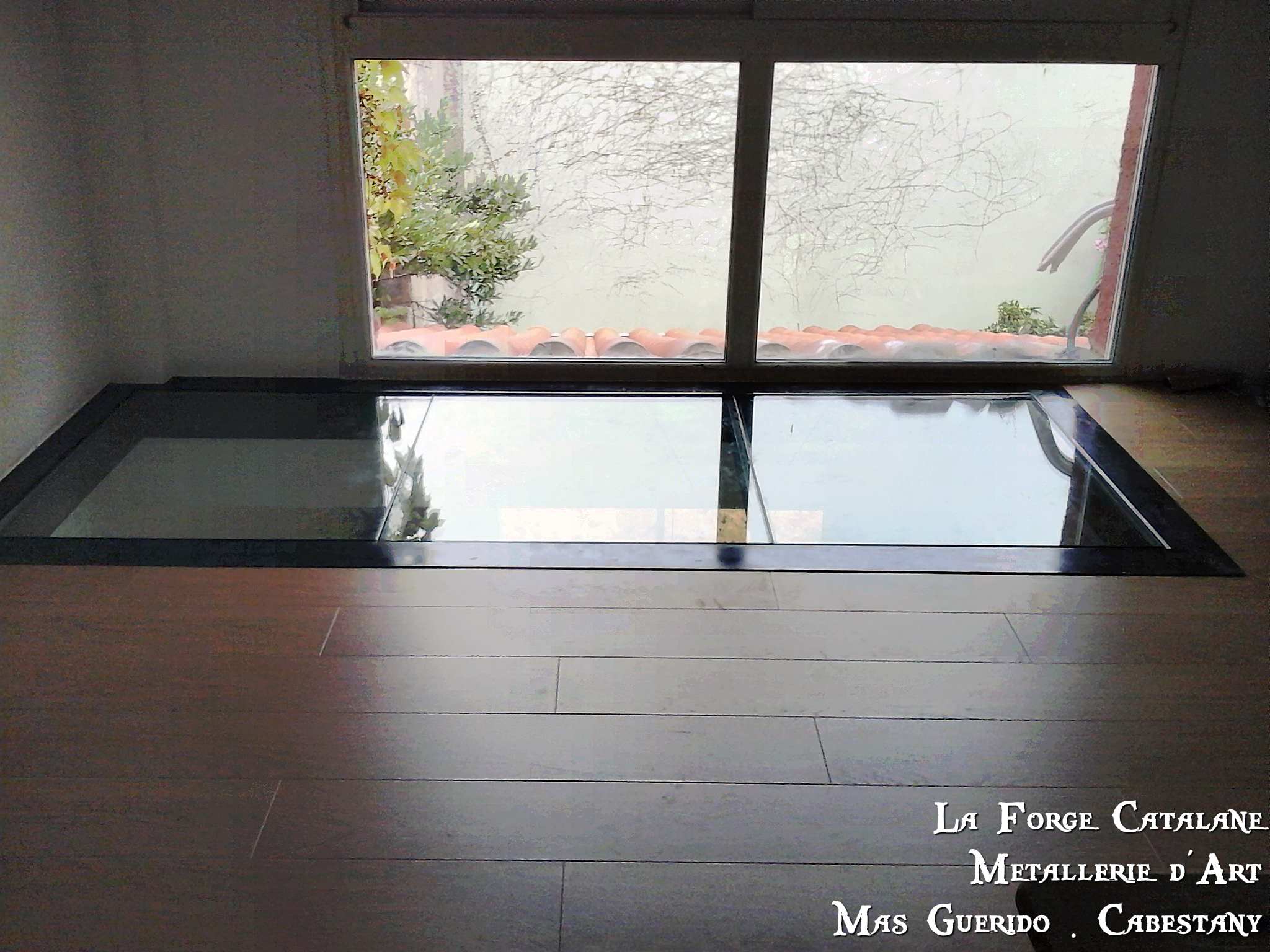 puit de jour interieur vitrage transparent forge catalane.jpg